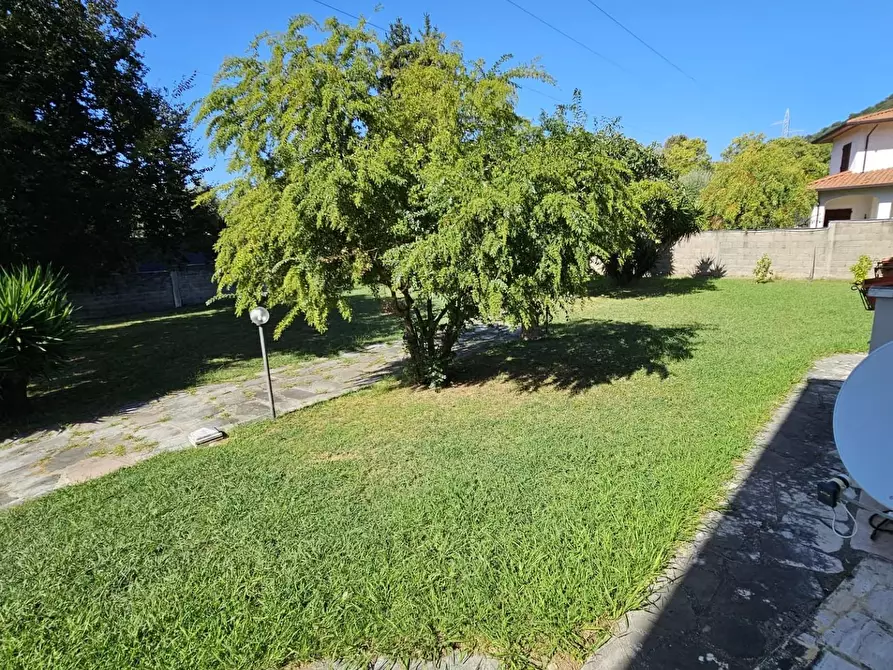 Immagine 19 di Appartamento in vendita  a Carrara