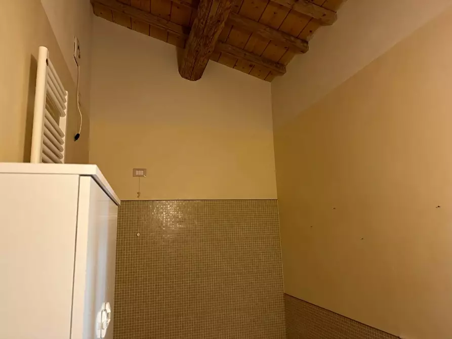 Immagine 12 di Appartamento in affitto  a Calci