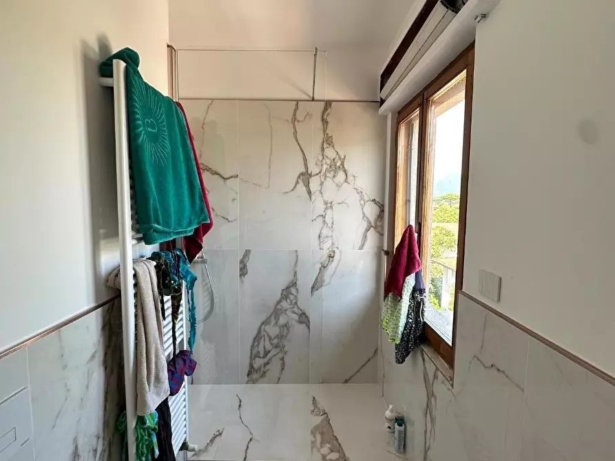 Immagine 24 di Mansarda in affitto  a Forte Dei Marmi