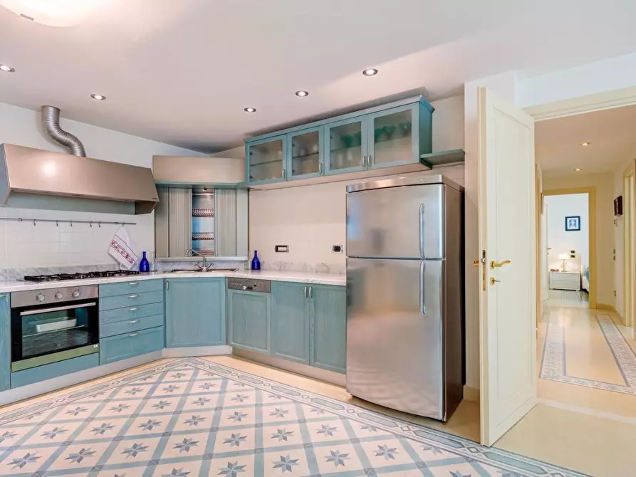 Immagine 51 di Villa in affitto  a Forte Dei Marmi