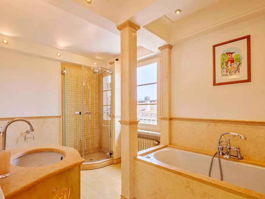 Immagine 44 di Villa in affitto  a Forte Dei Marmi