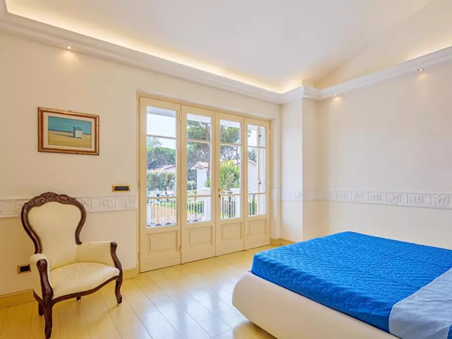 Immagine 28 di Villa in affitto  a Forte Dei Marmi