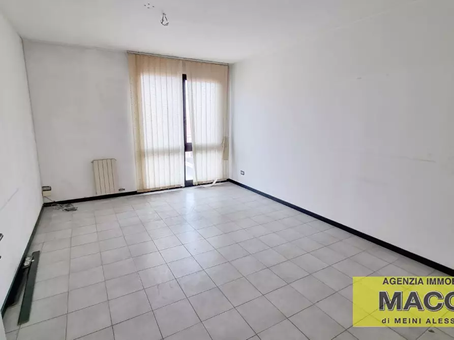 Immagine 5 di Ufficio in affitto  a Ponsacco