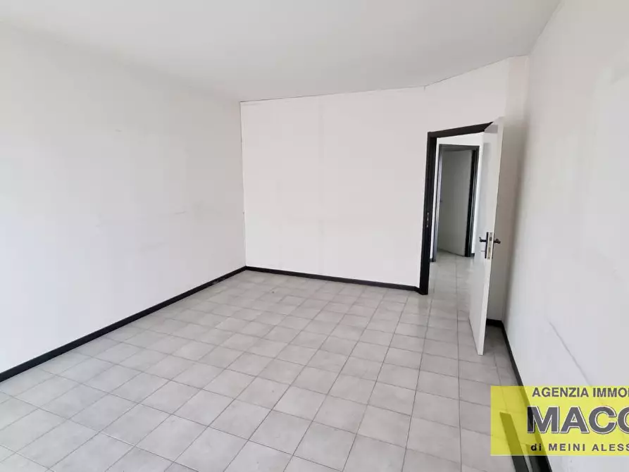 Immagine 6 di Ufficio in affitto  a Ponsacco