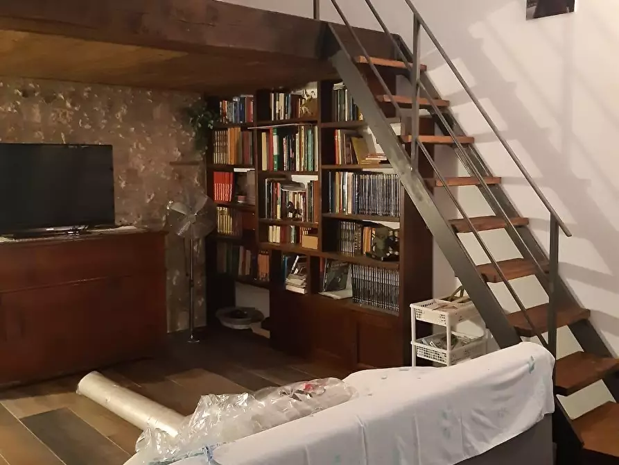 Immagine 25 di Casa colonica in vendita  a Monteriggioni