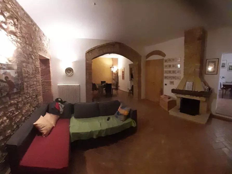 Immagine 21 di Casa colonica in vendita  a Monteriggioni