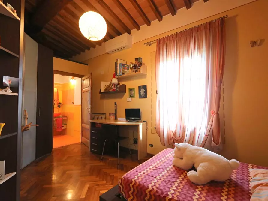 Immagine 27 di Casa colonica in vendita  a Cascina