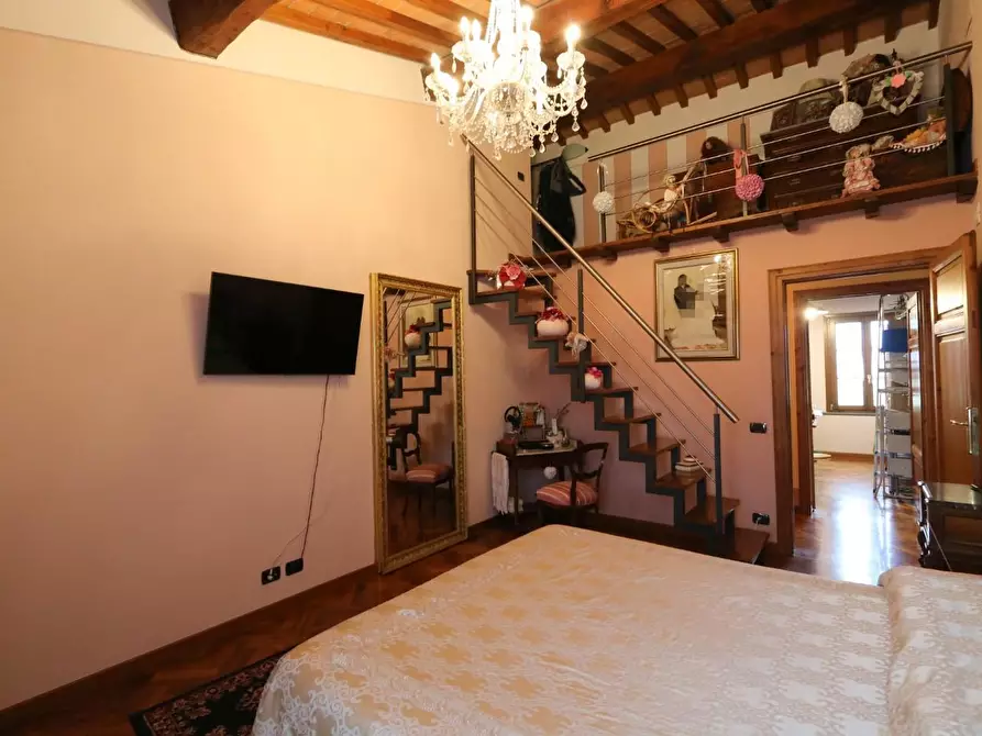 Immagine 24 di Casa colonica in vendita  a Cascina