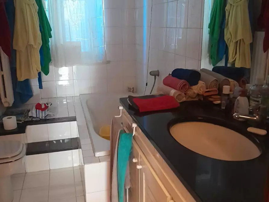 Immagine 4 di Appartamento in vendita  a Livorno