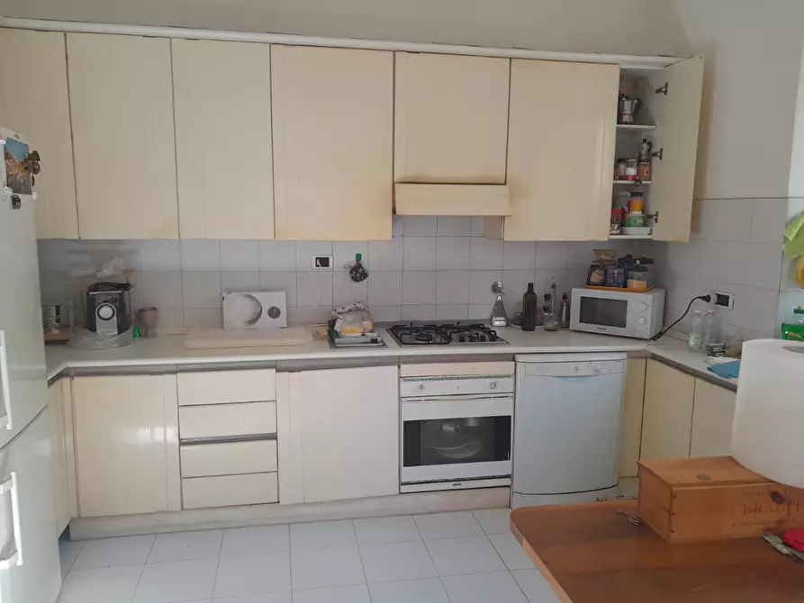 Immagine 3 di Appartamento in vendita  a Livorno