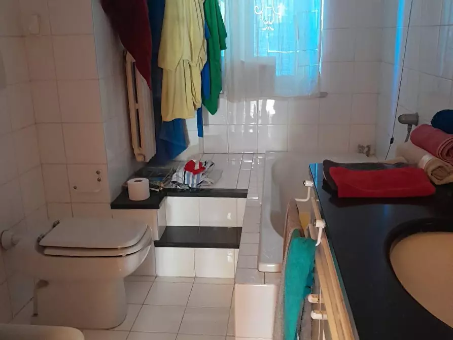 Immagine 5 di Appartamento in vendita  a Livorno