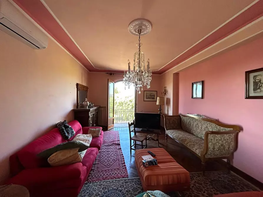 Immagine 23 di Villa in vendita  a Siena