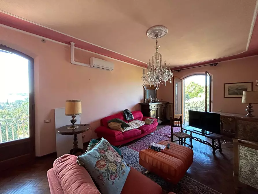 Immagine 24 di Villa in vendita  a Siena