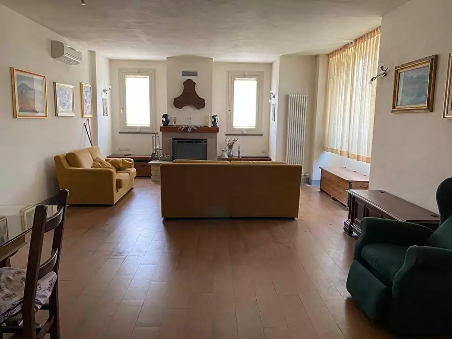 Immagine 20 di Villa in vendita  a Pisa