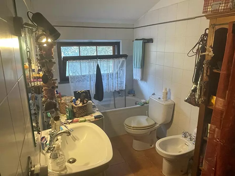 Immagine 31 di Casa indipendente in vendita  a Massa