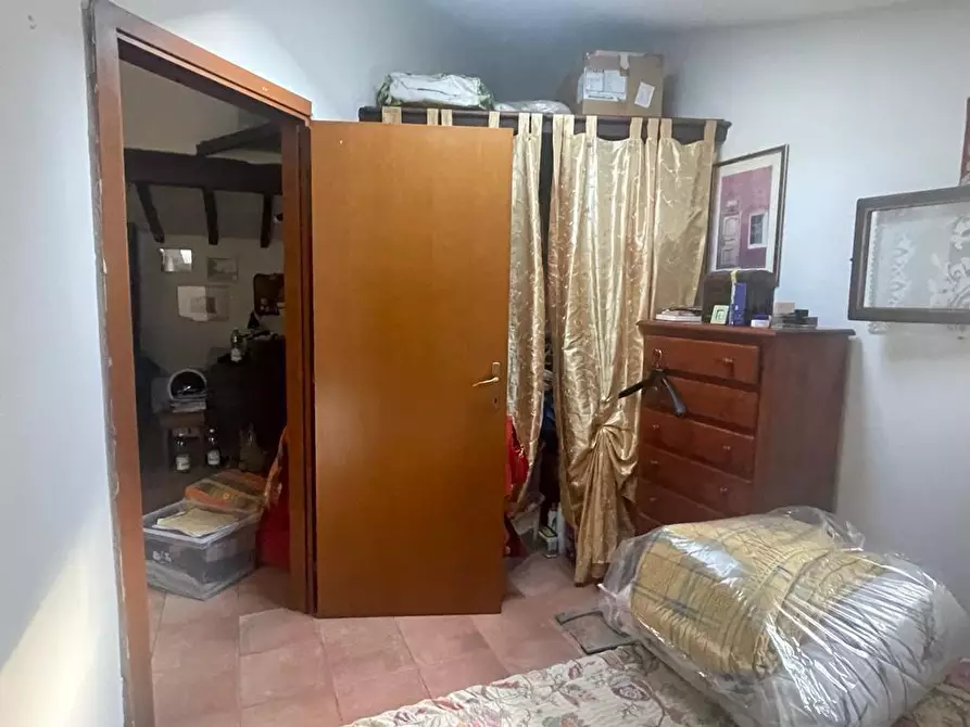 Immagine 30 di Casa indipendente in vendita  a Massa