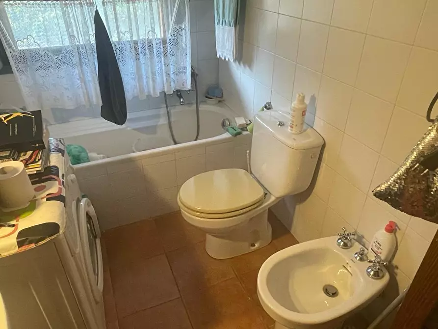 Immagine 32 di Casa indipendente in vendita  a Massa