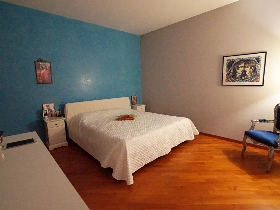 Immagine 25 di Villa in vendita  a Empoli