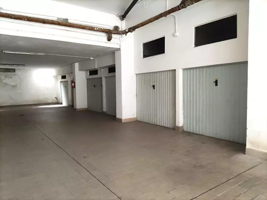 Immagine 23 di Appartamento in vendita  a Massa