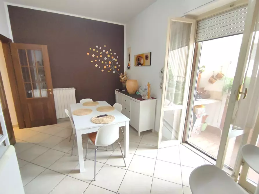 Immagine 17 di Appartamento in vendita  a Massa