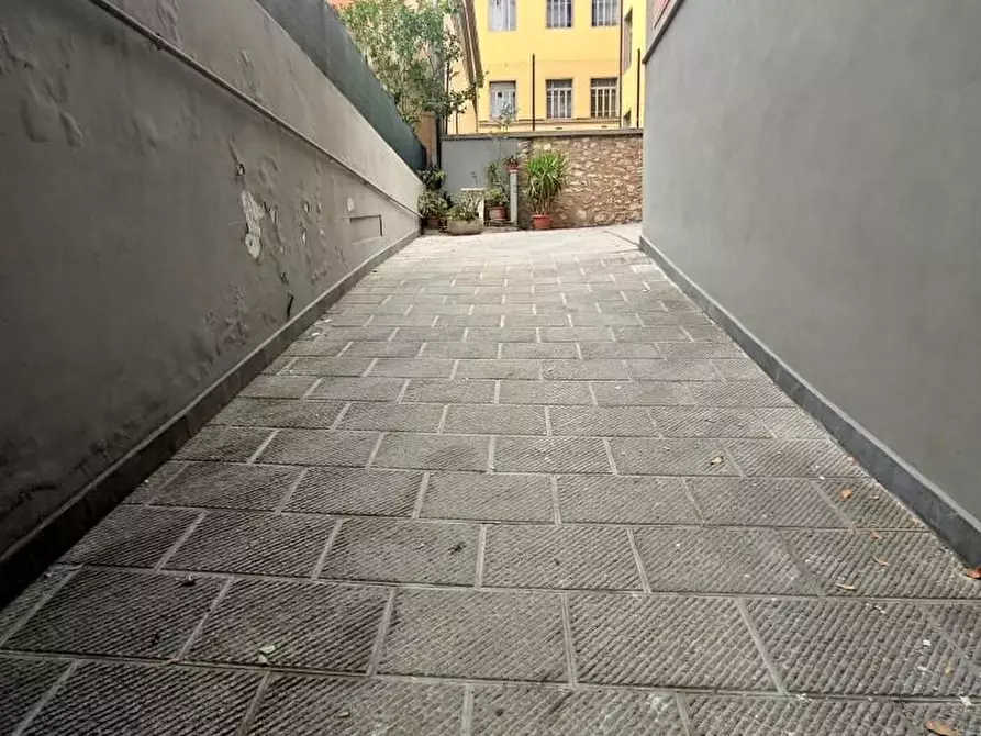 Immagine 25 di Appartamento in vendita  a Massa