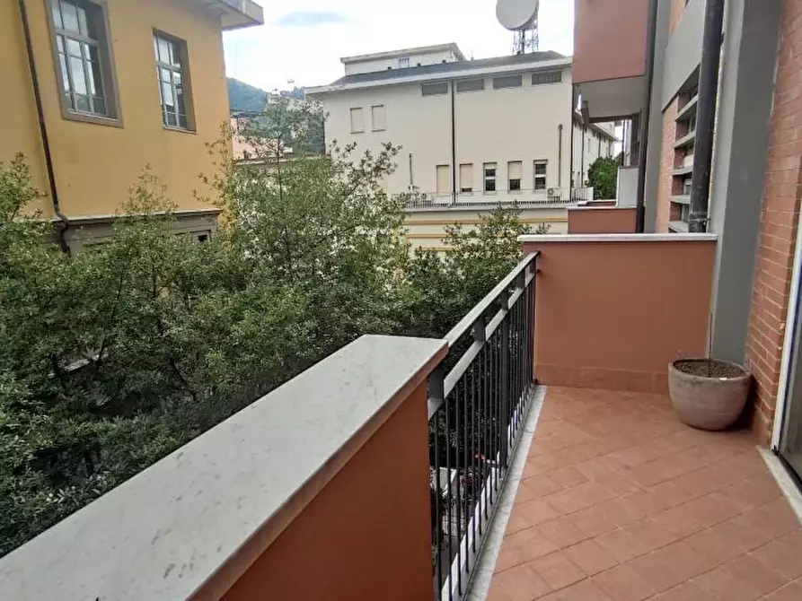 Immagine 6 di Appartamento in vendita  a Massa