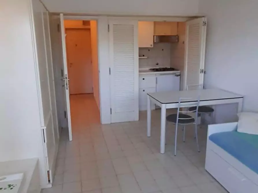 Immagine 4 di Albergo/B&B/Residence in affitto  a Livorno