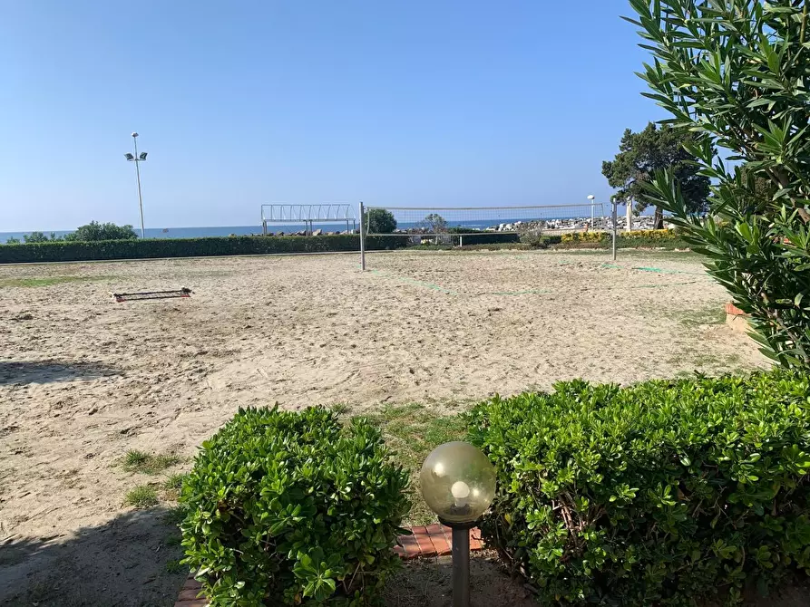 Immagine 12 di Albergo/B&B/Residence in affitto  a Livorno