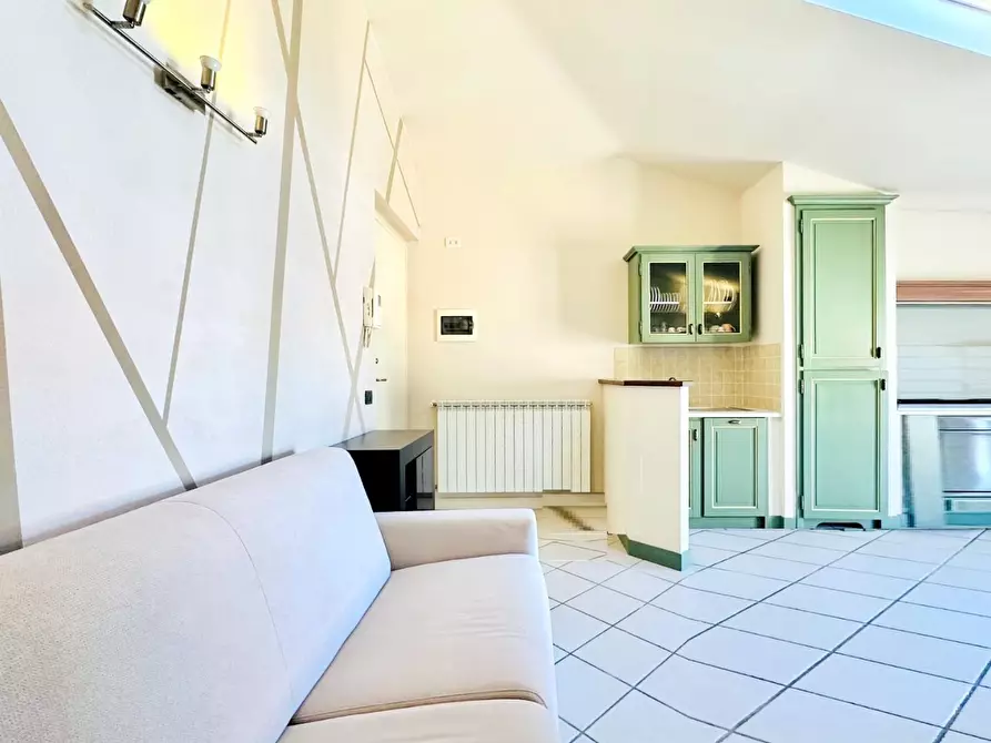 Immagine 20 di Mansarda in vendita  a Camaiore