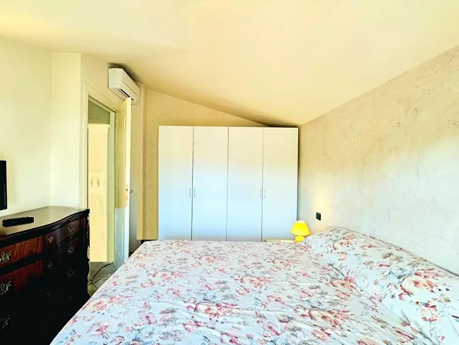 Immagine 15 di Mansarda in vendita  a Camaiore