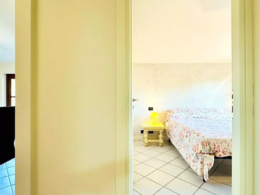 Immagine 11 di Mansarda in vendita  a Camaiore