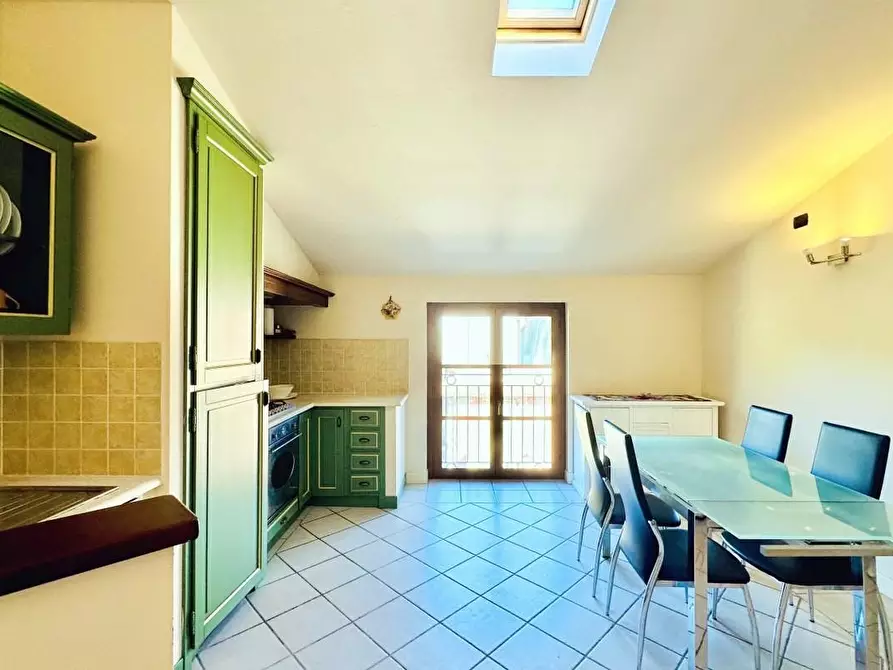 Immagine 4 di Mansarda in vendita  a Camaiore