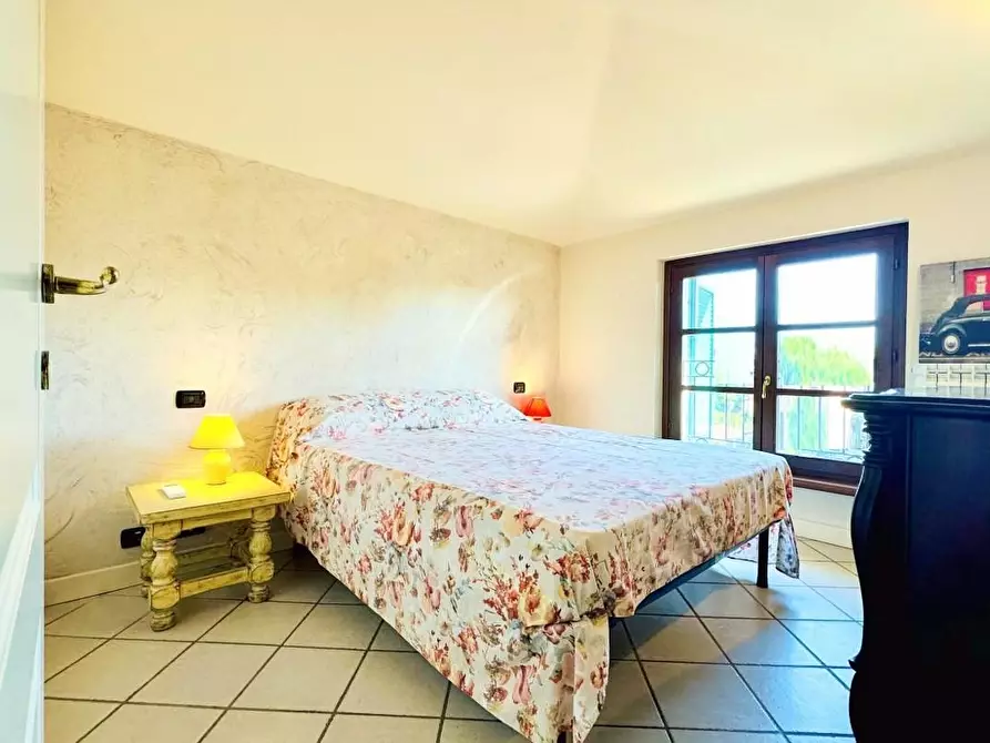 Immagine 12 di Mansarda in vendita  a Camaiore