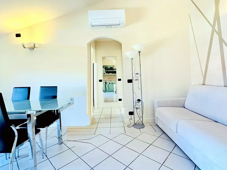 Immagine 9 di Mansarda in vendita  a Camaiore