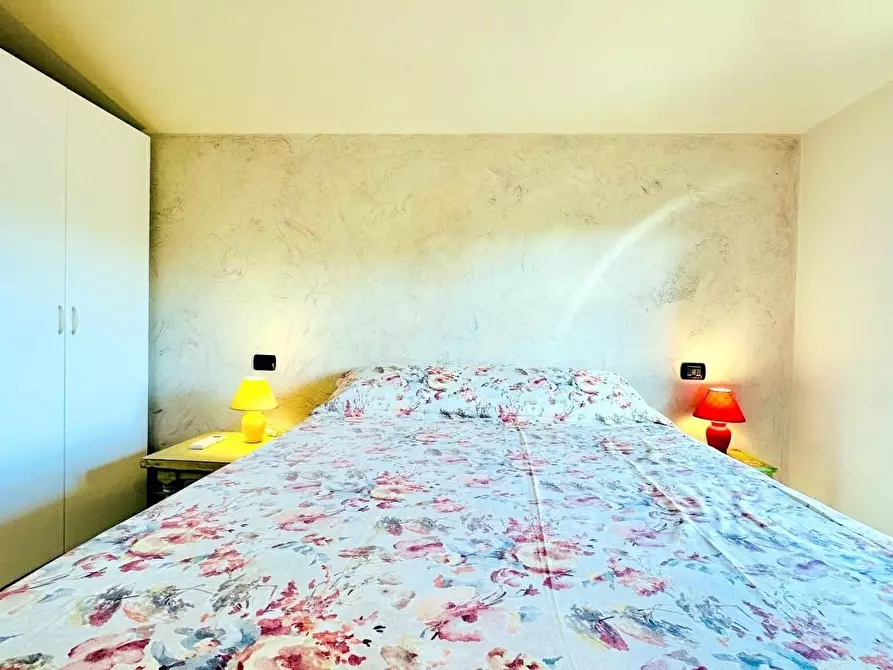 Immagine 13 di Mansarda in vendita  a Camaiore