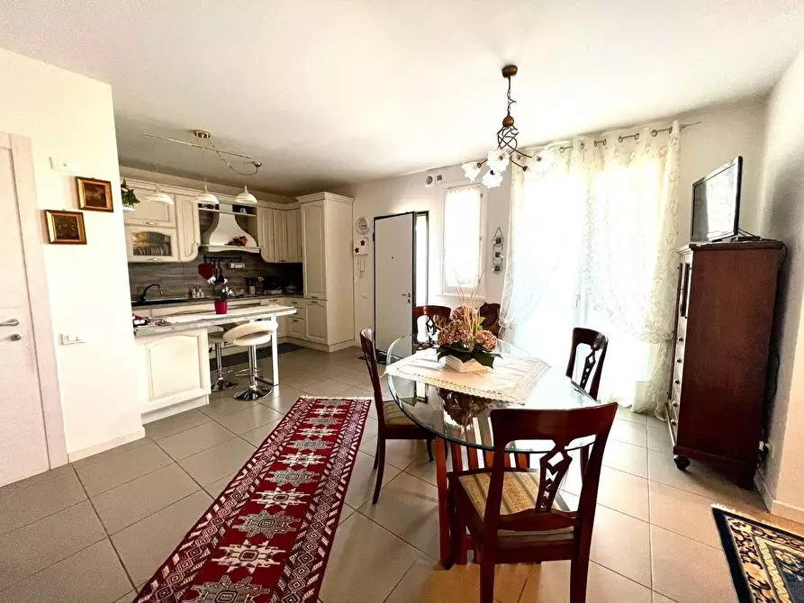 Immagine 27 di Appartamento in vendita  a Pontedera