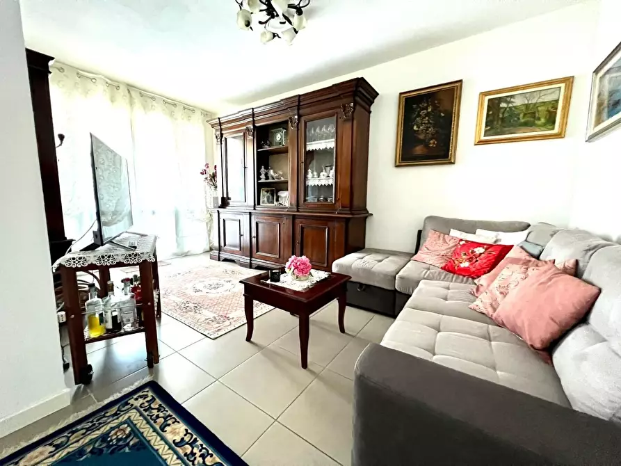 Immagine 8 di Appartamento in vendita  a Pontedera