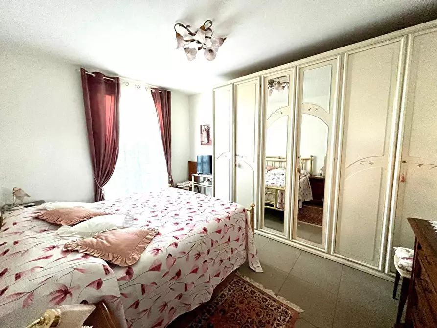 Immagine 16 di Appartamento in vendita  a Pontedera