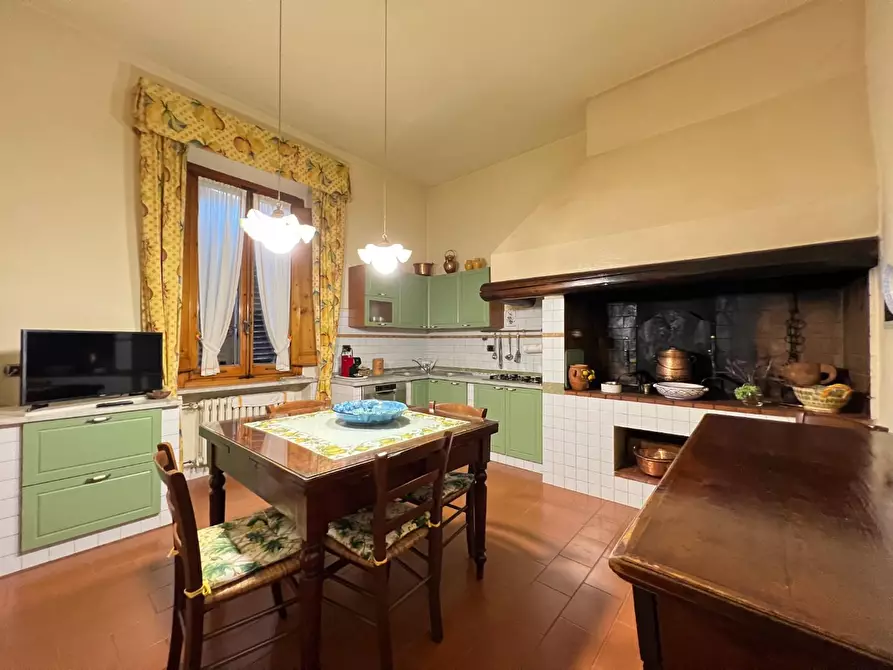 Immagine 10 di Villa in vendita  a Castelfiorentino