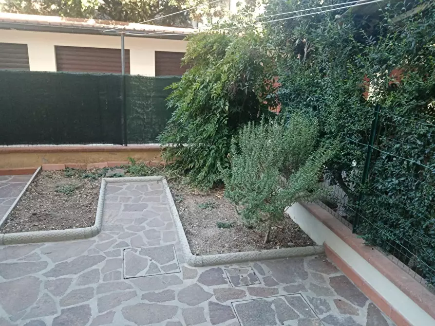 Immagine 4 di Appartamento in affitto  a Scandicci