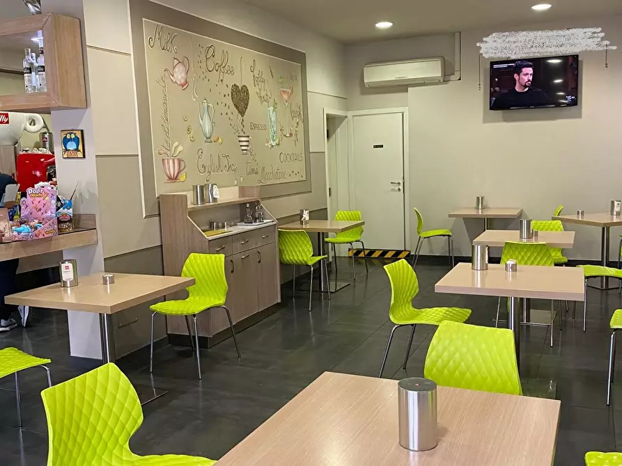 Immagine 3 di Bar / Ristorante in vendita  a Pontedera