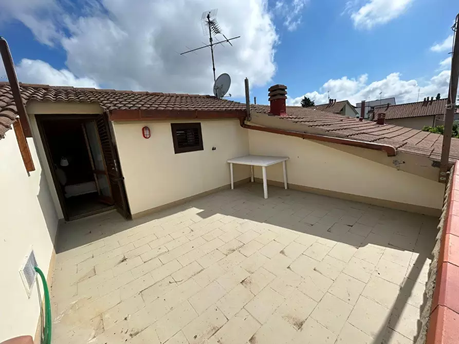 Immagine 4 di Appartamento in vendita  a Pomarance