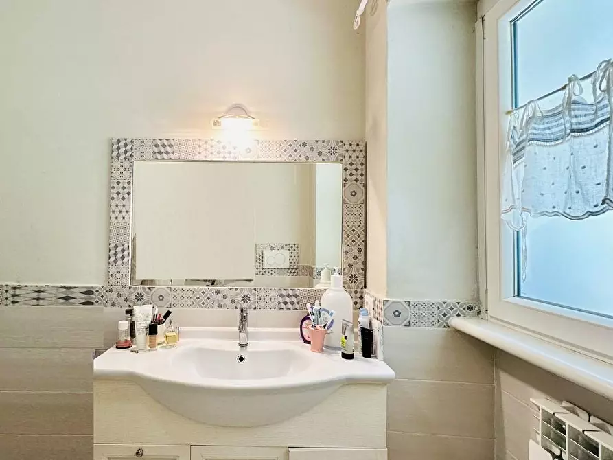 Immagine 14 di Casa indipendente in vendita  a Pietrasanta