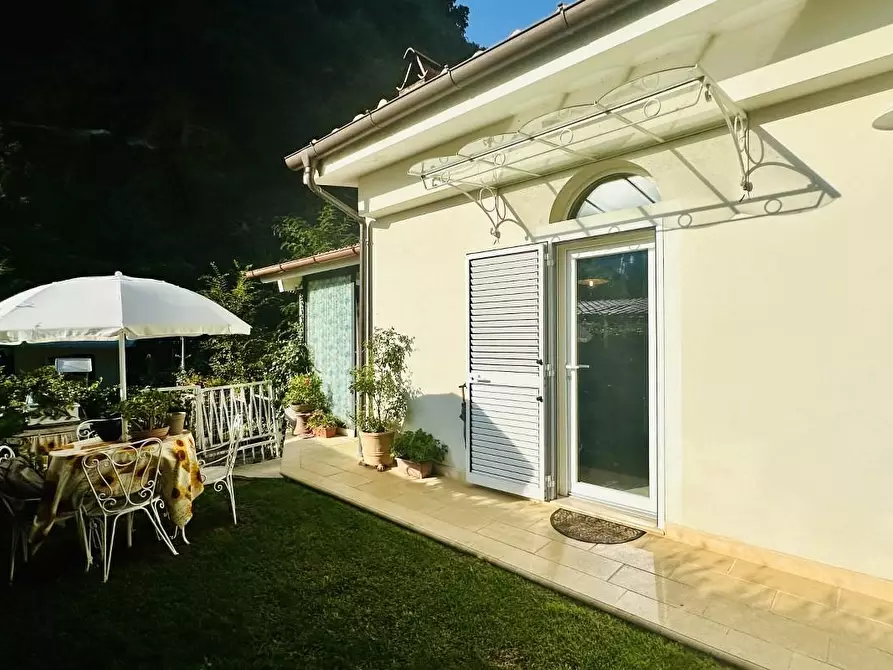 Immagine 31 di Casa indipendente in vendita  a Pietrasanta