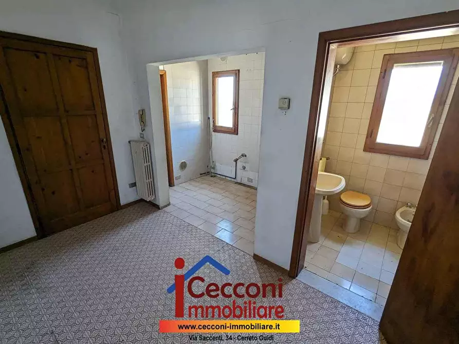 Immagine 10 di Appartamento in vendita  a Cerreto Guidi