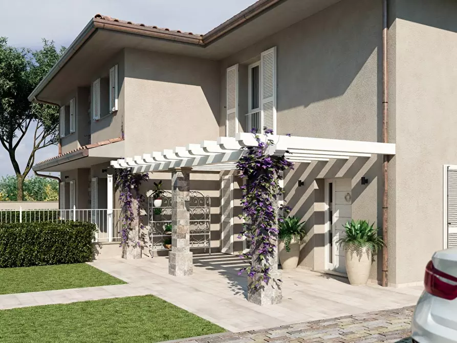 Immagine 8 di Casa trifamiliare in vendita  a Pontedera