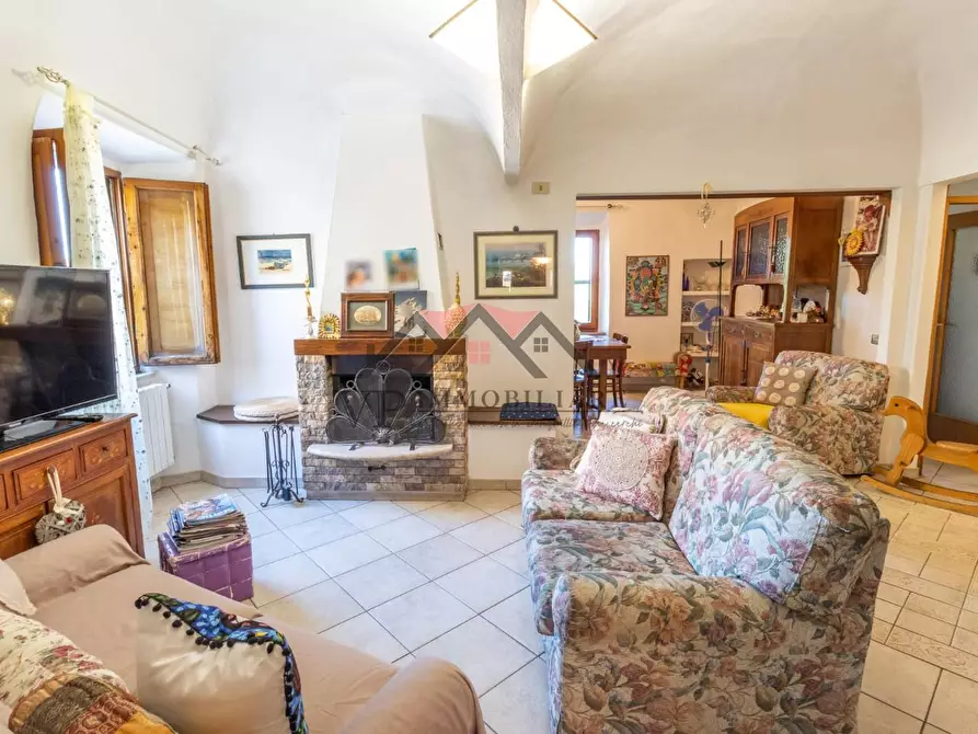 Immagine 7 di Appartamento in vendita  a Volterra