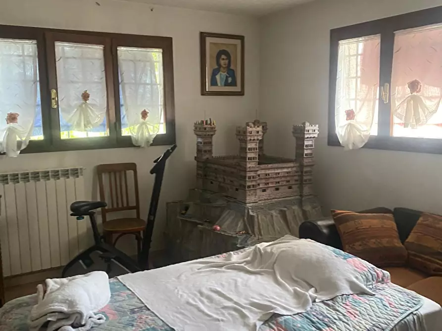 Immagine 28 di Casa indipendente in vendita  a Lamporecchio