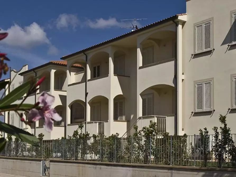 Immagine 10 di Appartamento in vendita  a Rosignano Marittimo