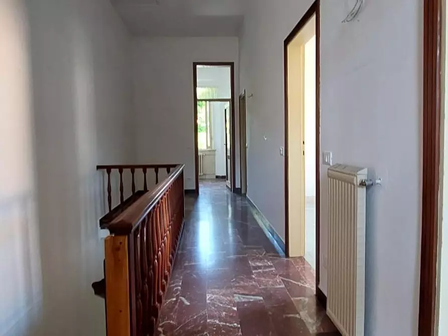 Immagine 25 di Casa bifamiliare in vendita  a Carrara